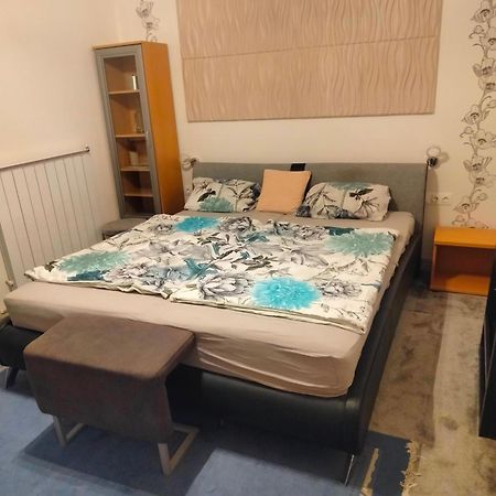 Appartamento Marikalak Keszthely Esterno foto